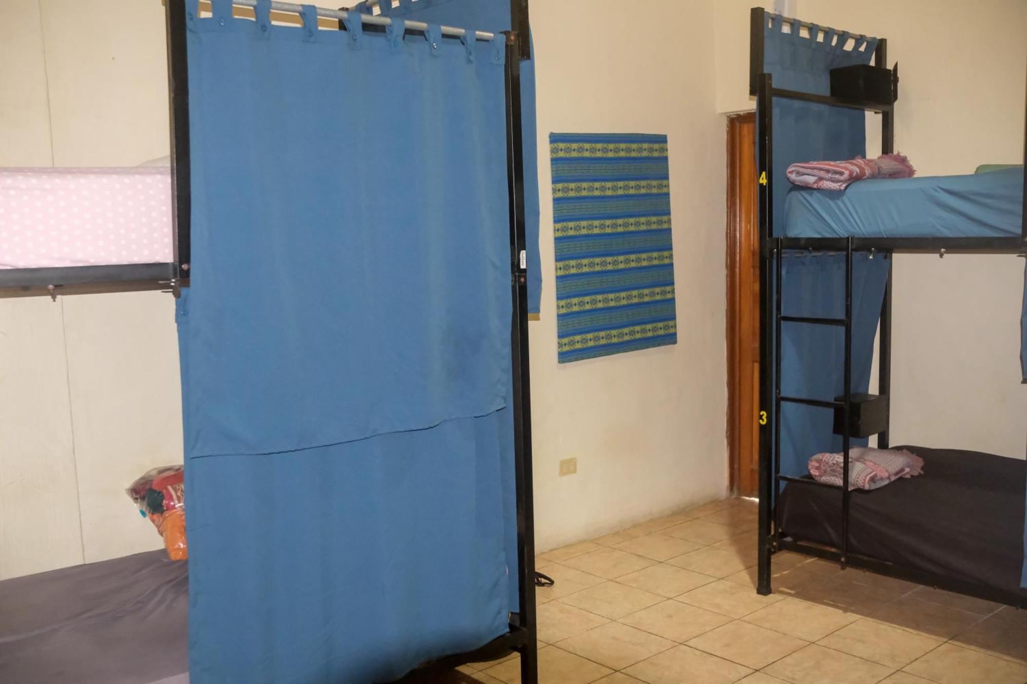 La Terraza Hostel Флорес Экстерьер фото