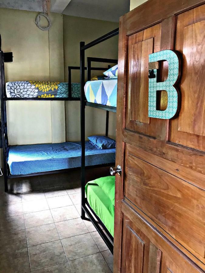 La Terraza Hostel Флорес Экстерьер фото
